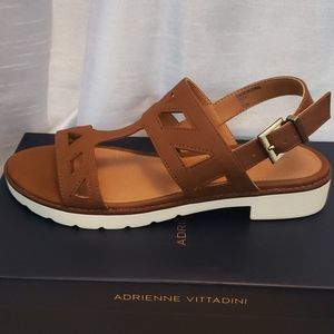 NWT -- Adrienne Vittadini Toffee sandals